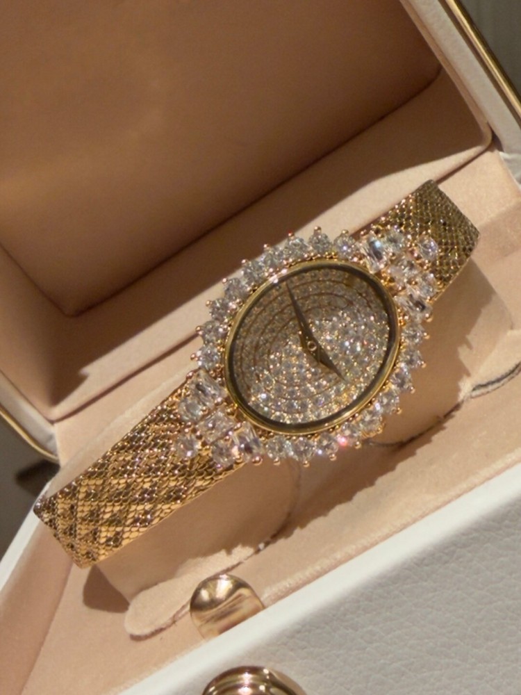 Vintage dameshorloge met ovale - Vintage Watch Crystal recensie en prijs