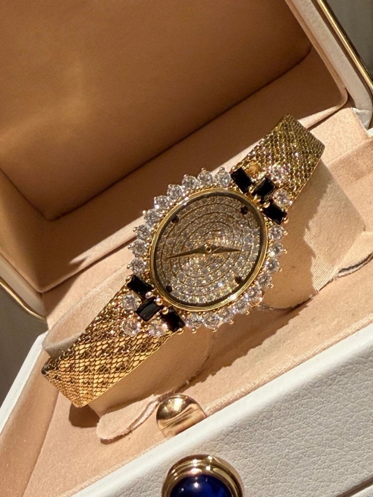 Vintage dameshorloge met ovale - Vintage Watch Crystal recensie en prijs